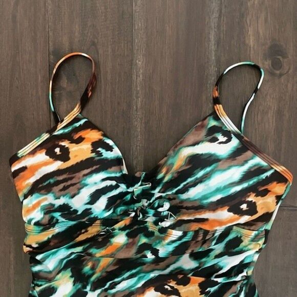 One Piece Abstract Cheetah Print Swimsuit (read for measurements) - Picture 2 of 7